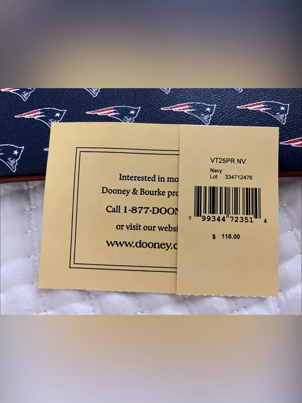 🏈 NWT Dooney & Bourke Navy, Red & White Patriots Zip Wristlet with Brown Trim 🏈
